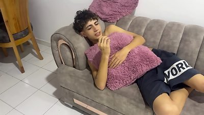 My penetrating stepmother gives me her sweet snatch as medicine and we end up plowing really well.